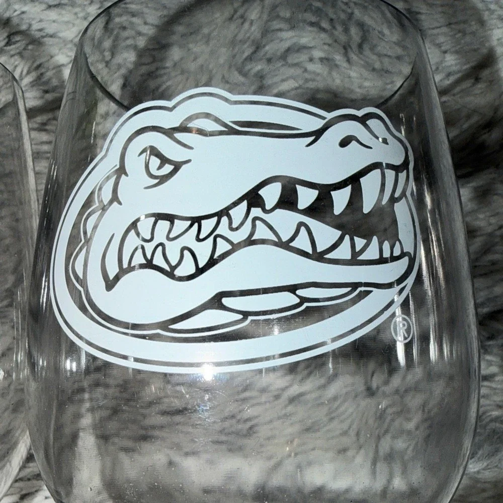 Florida Gators Stemless Wine Glasses Set of 2 Plastic 16oz Tailgate BPA Free NEW